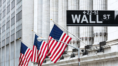 Υποτονικότητα στη Wall Street εν μέσω μπαράζ εταιρικών αποτελεσμάτων