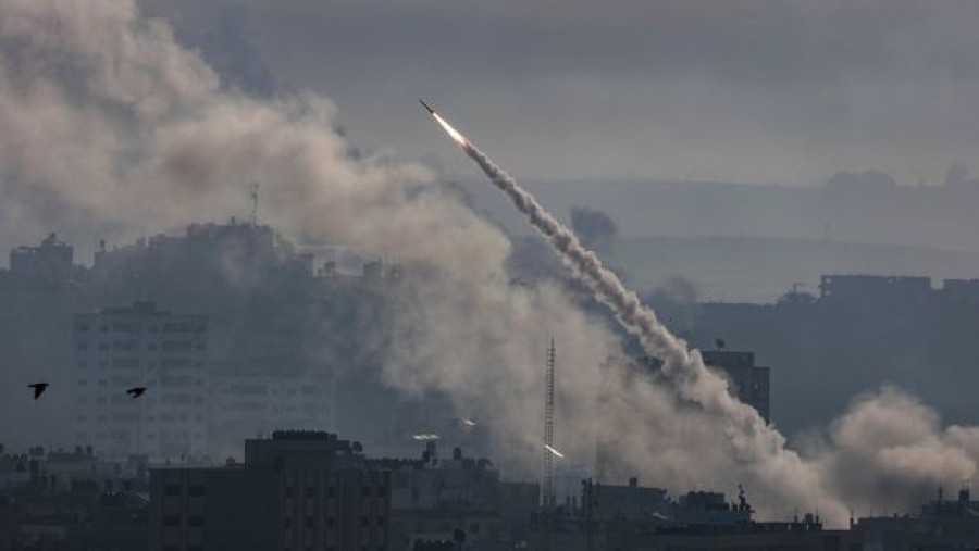 Βομβαρδισμοί στη Γάζα: Πώς απαντά η Χαμάς-Ο απολογισμός των νεκρών