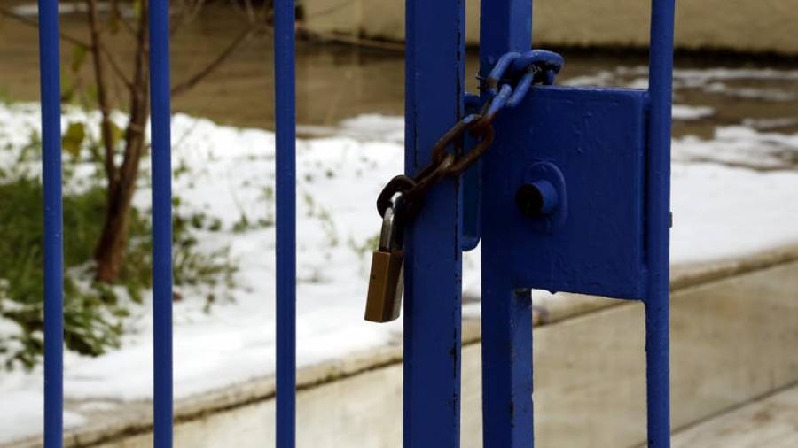 Κλειστά σχολεία στην Αττική λόγω χιονιά-Δείτε σε ποιες περιοχές