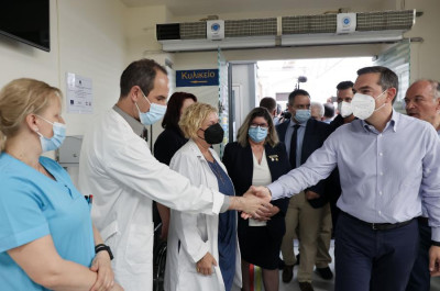 Τσίπρας από Λαϊκό Νοσοκομείο: Βιώνουμε μέρες κατάρρευσης του ΕΣΥ