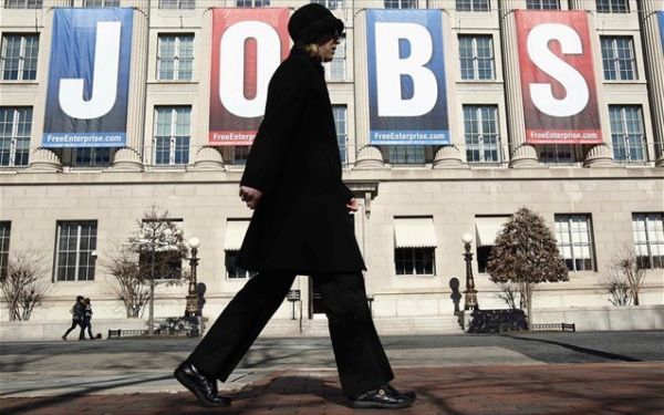Κατά 15.000 αυξήθηκαν οι νέες αιτήσεις επιδομάτων ανεργίας στις ΗΠΑ