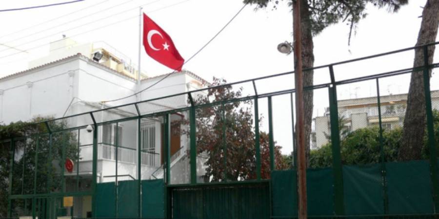 Τούρκος πρέσβης: Η Ελλάδα να συνεργαστεί για τους Τούρκους αξιωματικούς