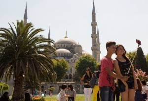 Τα ρεκόρ του τουρισμού της Τουρκίας καμπανάκι για την Ελλάδα
