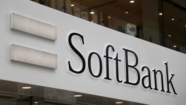 SoftBank: Επένδυση 1δισ. δολάρια σε αθλητική e-commerce startup