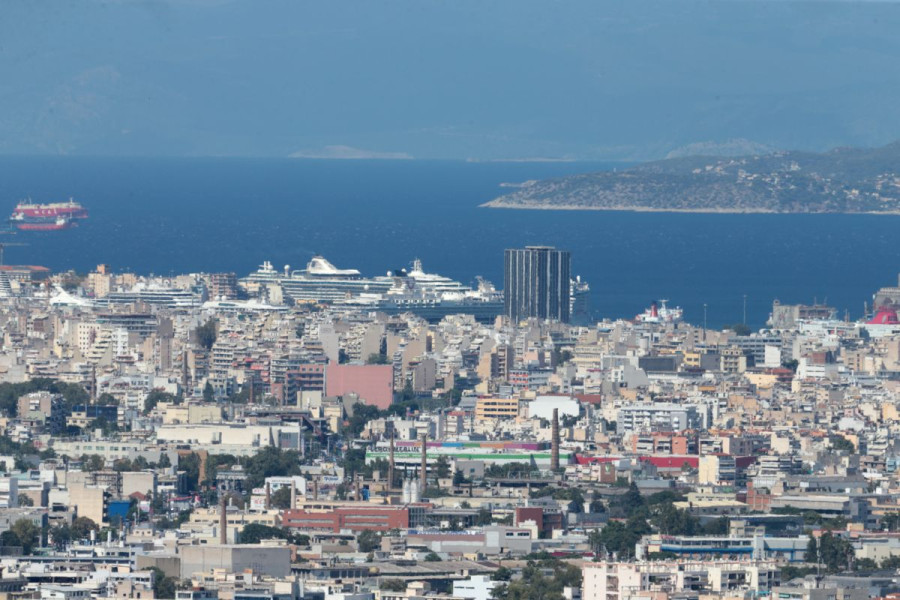 «Αλμυρή» η αγορά ακινήτων του Πειραιά- Πόσο αυξήθηκαν οι τιμές