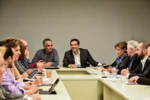 Τσίπρας: Αναβολή Συνεδρίου, «ανασχηματισμός» ΣΥΡΙΖΑ και σκληρή αντιπολίτευση