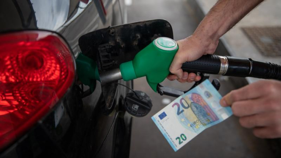 «Παράθυρο» για μειώσεις στις τιμές των καυσίμων την επόμενη εβδομάδα