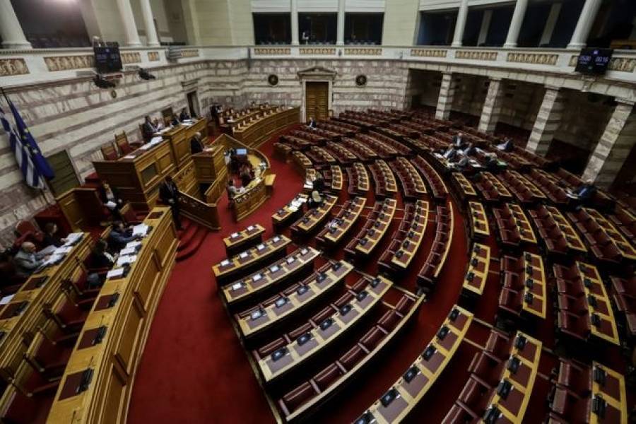 Βουλή-Πολυνομοσχέδιο: Διαφωνία της αντιπολίτευσης για τον χαρακτήρα του επείγοντος