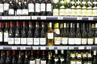 Σε ιστορικό χαμηλό φέτος η παραγωγή κρασιού στη Γαλλία