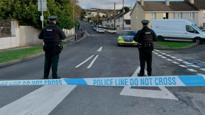 B. Ιρλανδία: Βρέθηκαν αυτοσχέδιες βόμβες ώρες πριν την επίσκεψη Μπάιντεν