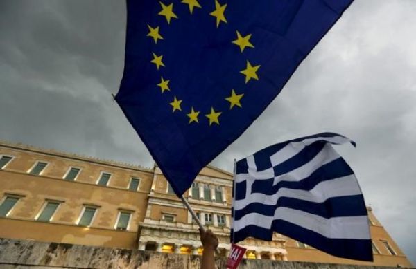Reuters-ΔΝΤ: Υψηλά μη βιώσιμο το ελληνικό χρέος