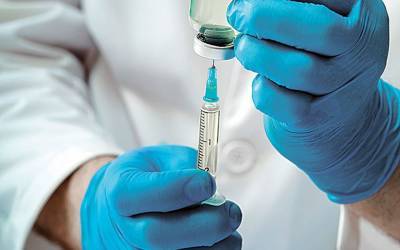 ΕΚΠΑ- Κορονοϊός: Θετικά τα πρώτα αποτελέσματα μελέτης για το εμβόλιο