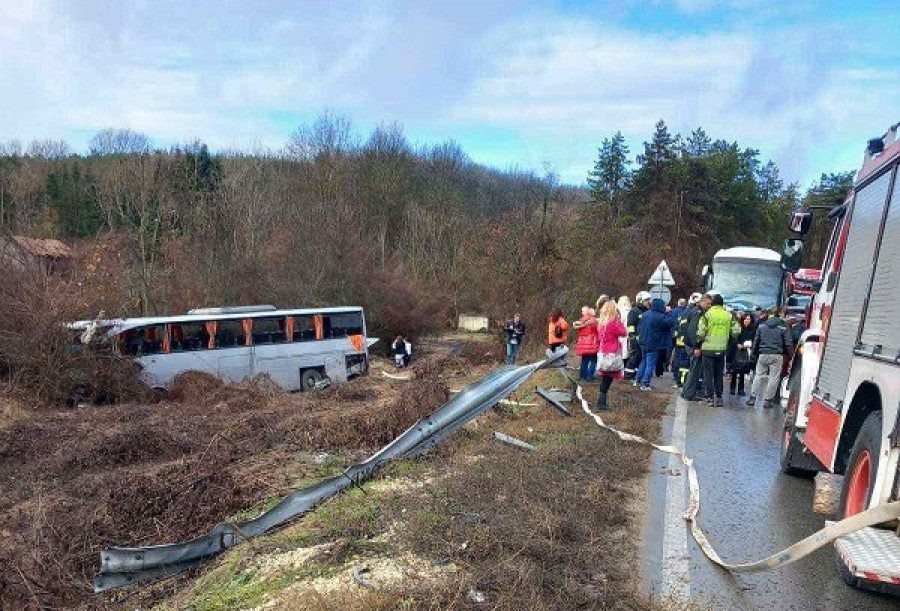 Τουριστικό λεωφορείο με Έλληνες συγκρούστηκε με νταλίκα στη Βουλγαρία