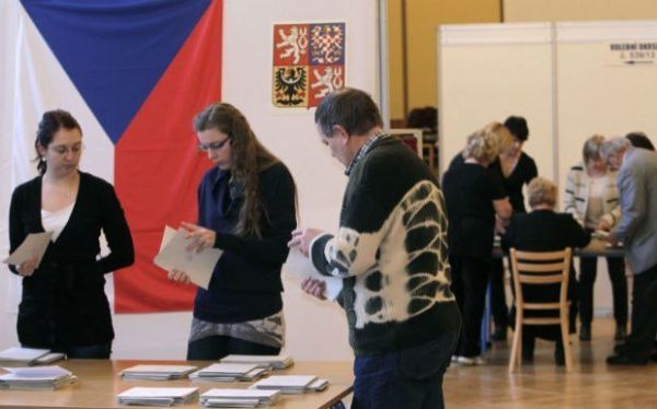 Στις κάλπες η Τσεχία για την ψήφιση προέδρου