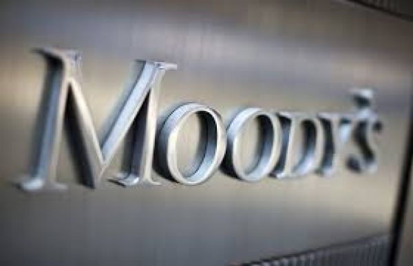 Moody’s: Credit negative οι νέες εντάσεις Ελλάδας και πιστωτών