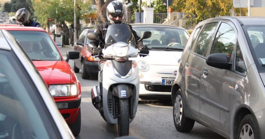 Αύξηση στην κυκλοφορία αυτοκινήτων και μοτοσυκλετών τον Οκτώβριο