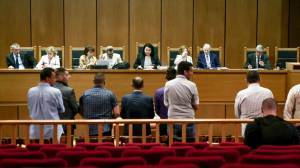 Δίκη Χρυσής Αυγής: Πέφτει ο πέλεκυς-13 χρόνια προτείνει η εισαγγελέας