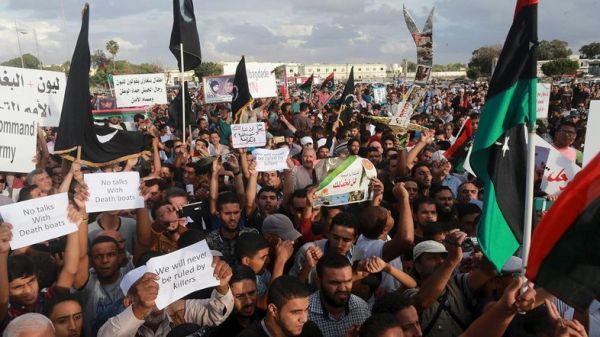 Λιβύη: Σφοδρές συγκρούσεις με 16 νεκρούς