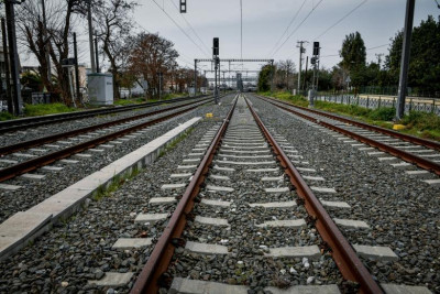 Σιδηρόδρομοι: «Αγώνας δρόμου» για επανασύνδεση των λιμανιών Πειραιά-Θεσσαλονίκης με Ευρώπη