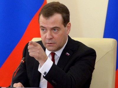 Μεντβέντεφ: «Συστημική απειλή» η μη αναγνώριση ρωσικής κυριαρχίας στην Κριμαία