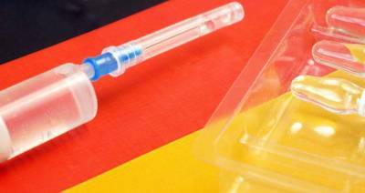 Γερμανία: Προτείνονται 6-12 εβδομάδες μεταξύ των δόσεων εμβολίου