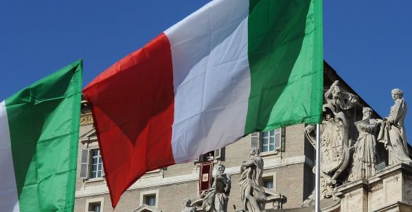 Τέσσερις νεκροί από ενέδρα της μαφίας στην Ιταλία