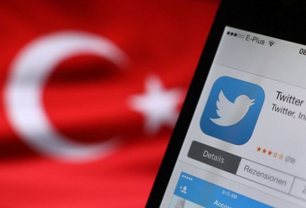 Μάχη στο twitter μεταξύ «φίλων» και «εχθρών» του Ερντογάν
