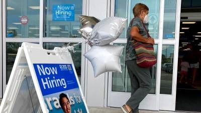 Απρόσμενη ανάκαμψη της αγοράς εργασίας στις ΗΠΑ-Υποχώρησε η ανεργία
