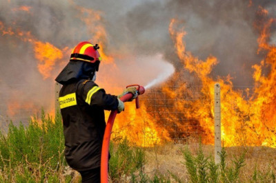 Ακραίος κίνδυνος πυρκαγιάς αύριο- Κατάσταση συναγερμού για επτά περιφέρειες