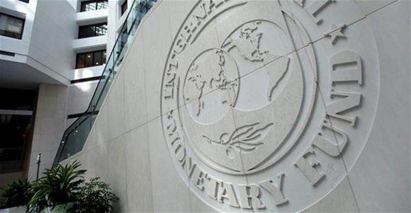 ΔΝΤ: Η Ελλάδα δεσμεύεται από ένα «ταβάνι χρέους»