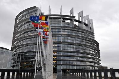 Ευρωκοινοβούλιο: Ένα άτακτο Brexit θα βλάψει πολίτες και οικονομία!