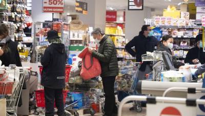 Διαβεβαιώσεις σε καταναλωτές: Επάρκεια προϊόντων- Τα σούπερ μάρκετ δεν κλείνουν