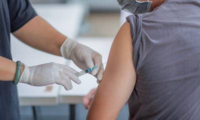 Παυλοπούλου: Αν δεν εμβολιαστούμε όλοι, δεν θα ελέγξουμε τον κορονοϊό