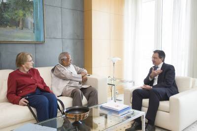 Eurobank: Συνάντηση της διοίκησης με τον νομπελίστα καθηγητή Muhammad Yunus