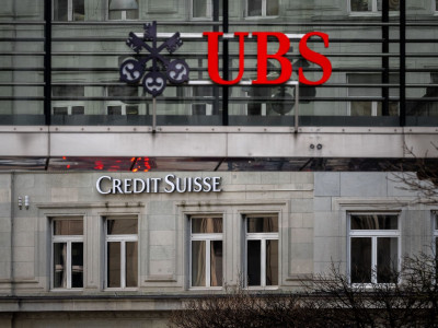 UBS: Αντιμέτωπη με πρόστιμα εκατοντάδων εκατομμυρίων δολαρίων λόγω Credit Suisse