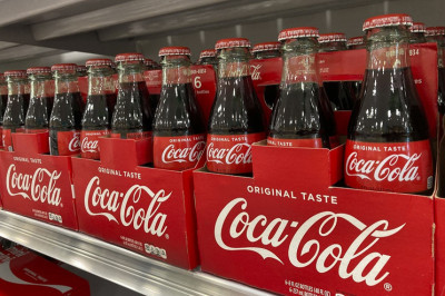 Coca-Cola: Αύξηση κερδών και εσόδων-Αναθεώρησε ανοδικά τις προοπτικές του 2023