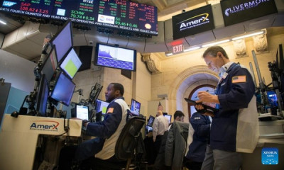 «Παγωμάρα» στη Wall Street μετά τα πρακτικά της Fed