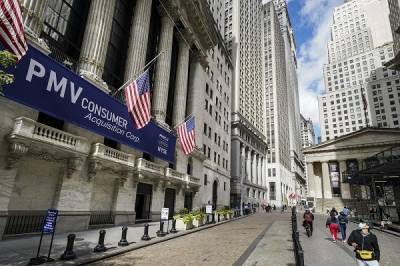 Wall Street: Κέρδη λόγω αισιοδοξίας για το νέο πακέτο τόνωσης