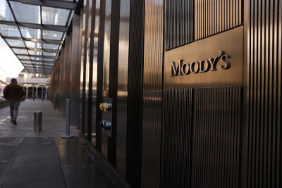 Πηγές ΥΠΕΘΟ: Γιατί δεν περιμέναμε αναβάθμιση από την Moody’s