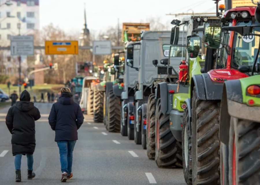 Κορυφώνονται οι αγροτικές κινητοποιήσεις στη Γερμανία