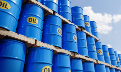 Προς εβδομαδιαία κέρδη το πετρέλαιο- Ανεβαίνει το φυσικό αέριο