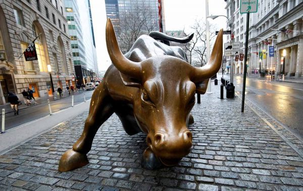 Ανοδικό ξεκίνημα στη Wall Street
