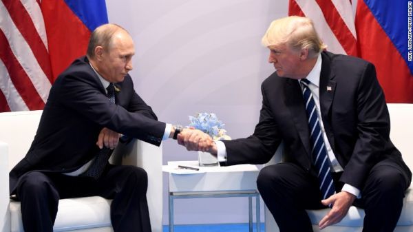 Λευκός Οίκος: Δεν προβλέπεται συνάντηση Τραμπ - Πούτιν