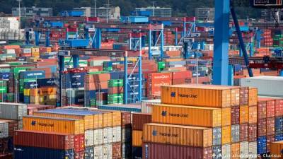 Γερμανία: Αυξήθηκαν πέρα των προσδοκιών οι εξαγωγές τον Οκτώβριο
