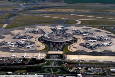 Πανικός με ψεύτικα όπλα στο αεροδρόμιο Σαρλ ντε Γκωλ