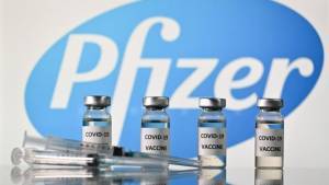 Pfizer/BioNTech: Αίτημα για έγκριση του εμβολίου στις ηλικίες 12-15 ετών