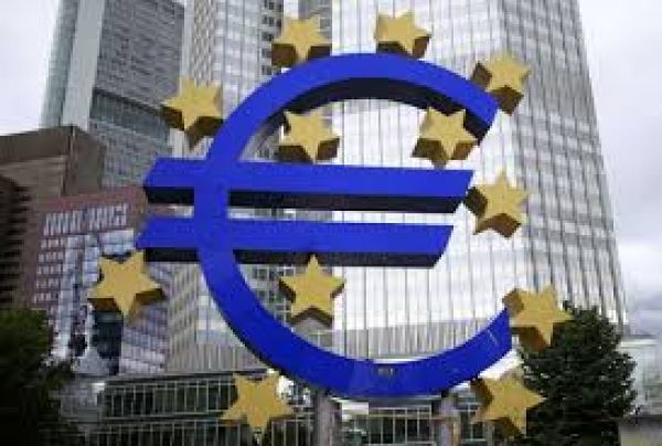 ΕΚΤ: Χαλαρώνουν τα κριτήρια δανεισμού των τραπεζών της ευρωζώνης