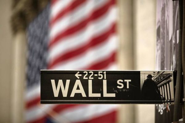 Εικόνες…far west και πρωτοφανές «πιστολίδι» στη Wall Street