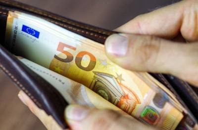 Κατώτατος μισθός 569 ευρώ:Το όφελος για έναν μισθωτό πλήρους απασχόλησης