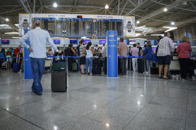 Αεροδρόμια: Ξεπέρασε τα 50 εκατομμύρια η διακίνηση επιβατών στο οκτάμηνο